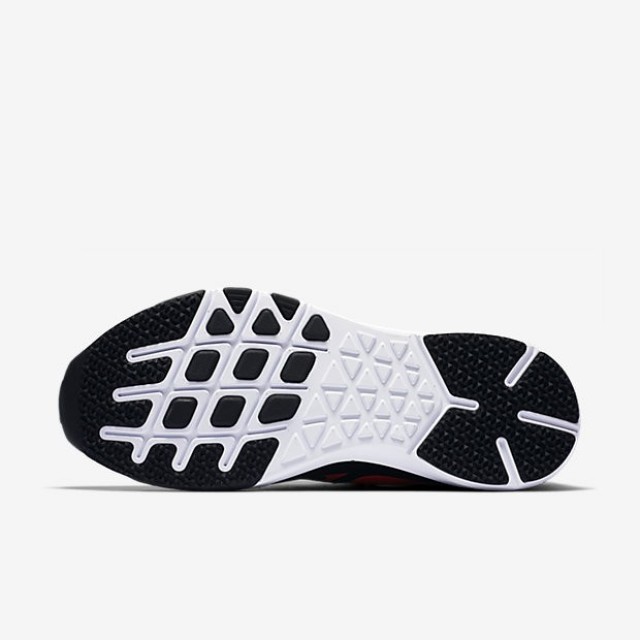 SEPATU LARI NIKE Train Speed 4