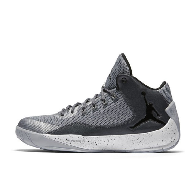 SEPATU BASKET AIR JORDAN Rising High 2