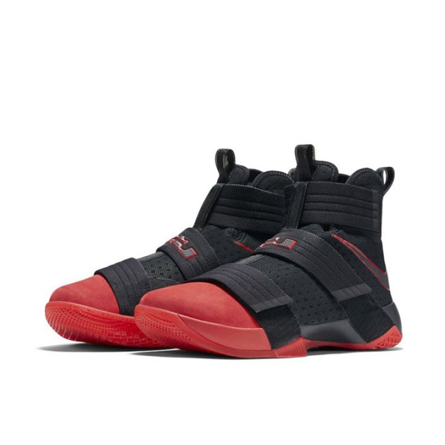 SEPATU BASKET NIKE Lebron Soldier 10