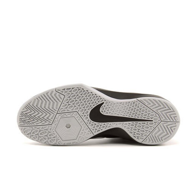 SEPATU BASKET NIKE Zoom Devosion