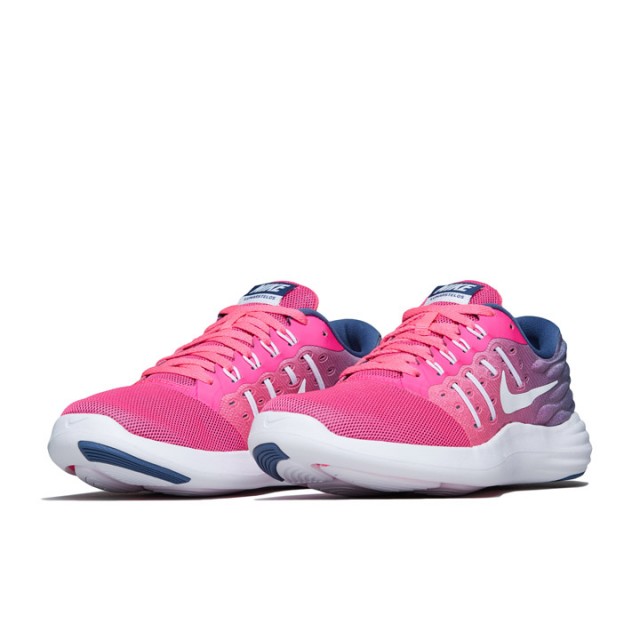 SEPATU LARI NIKE WMNS Lunarstelos