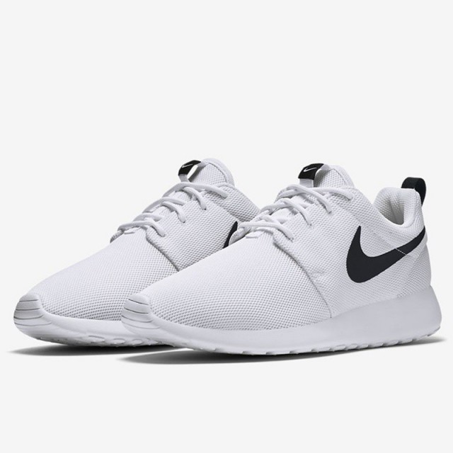 SEPATU SNEAKERS NIKE Wmns Roshe One