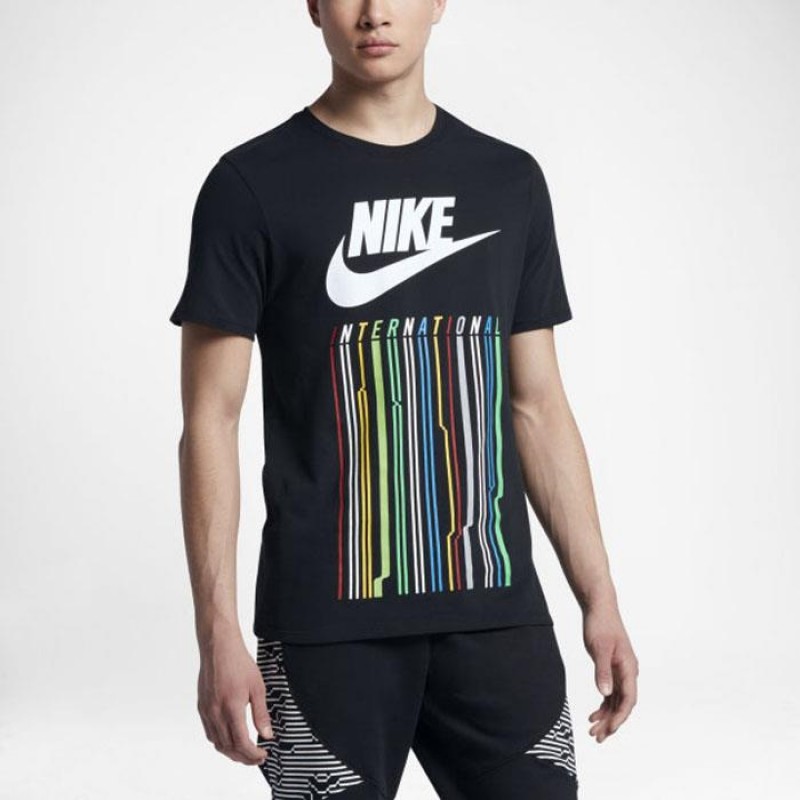 International Tee foto 3