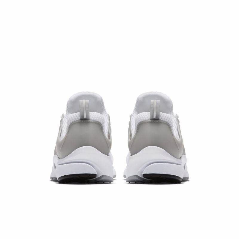 SEPATU SNEAKERS NIKE Air Presto Essential