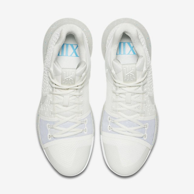 SEPATU BASKET NIKE Kyrie 3