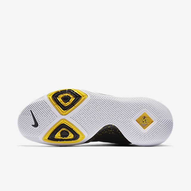 Kyrie 3 foto 2
