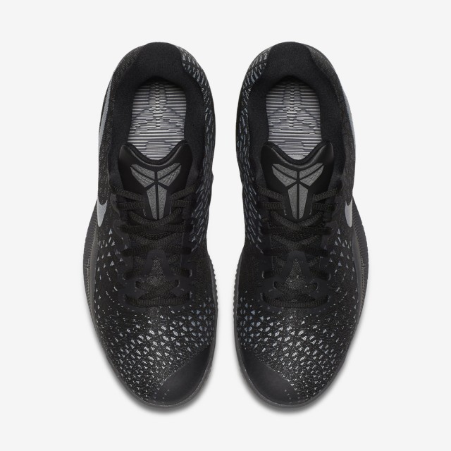 SEPATU BASKET NIKE Mamba Instinct