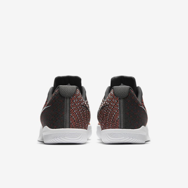 SEPATU BASKET NIKE Mamba Instinct