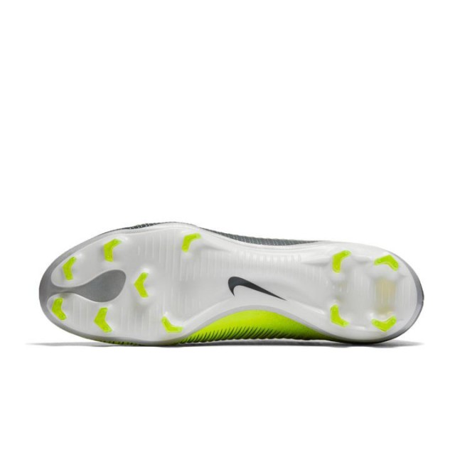 SEPATU FOOTBALL NIKE Mercurial Vapor XI CR7 FG