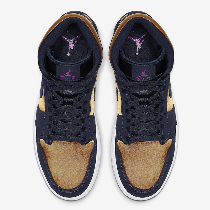 SEPATU BASKET AIR JORDAN AJ 1 Mid