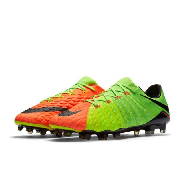 SEPATU FOOTBALL NIKE Hypervenom Phantom III FG