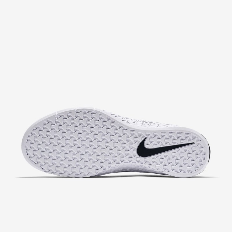 SEPATU TRAINING NIKE Metcon 3
