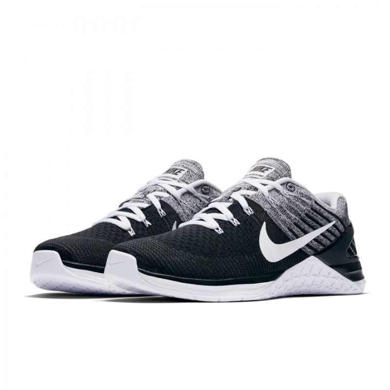 SEPATU TRAINING NIKE Metcon DSX Flyknit