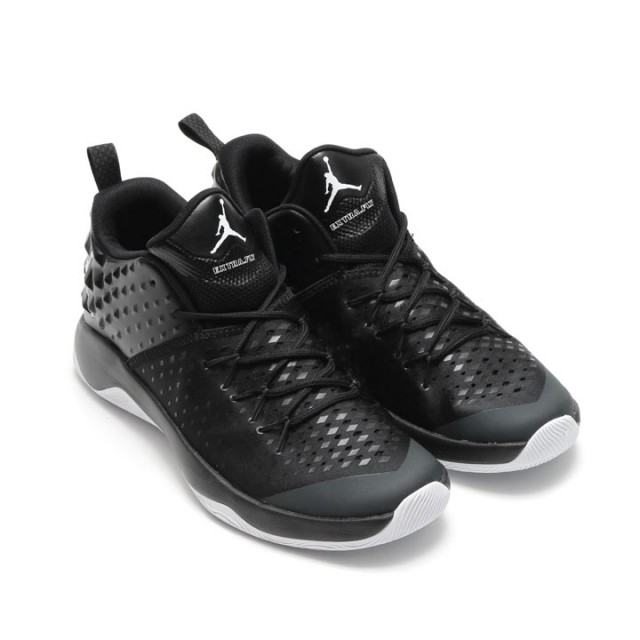 SEPATU BASKET AIR JORDAN Extra.Fly