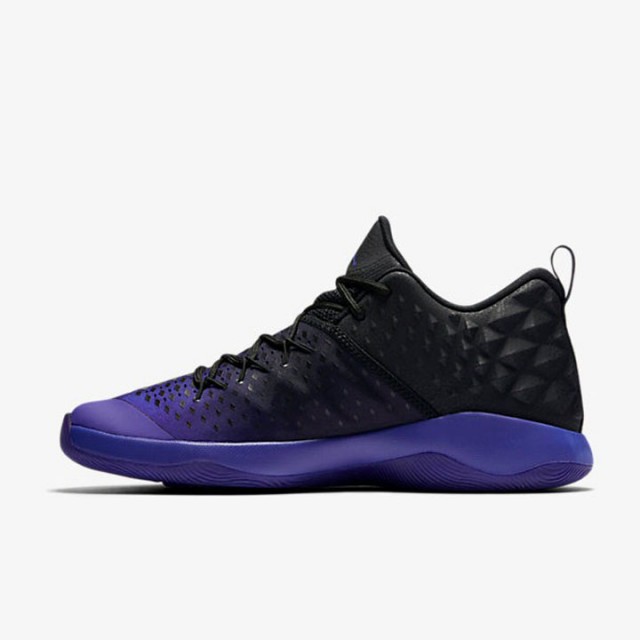 SEPATU BASKET AIR JORDAN Extra.Fly