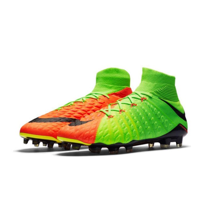 SEPATU FOOTBALL NIKE Hypervenom Phantom III DF FG