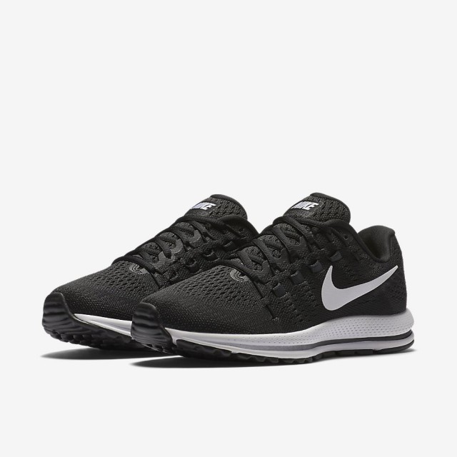 SEPATU LARI NIKE Wmns Air Zoom Vomero 12