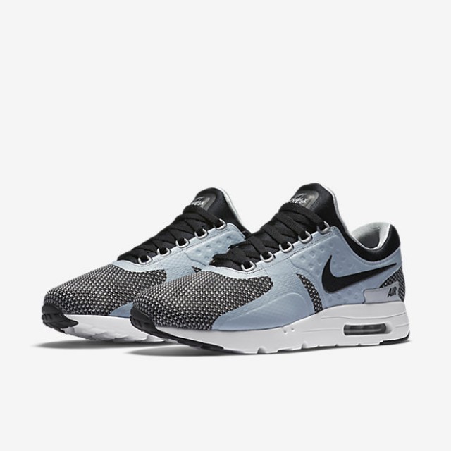 SEPATU SNEAKERS NIKE Air Max Zero Essential