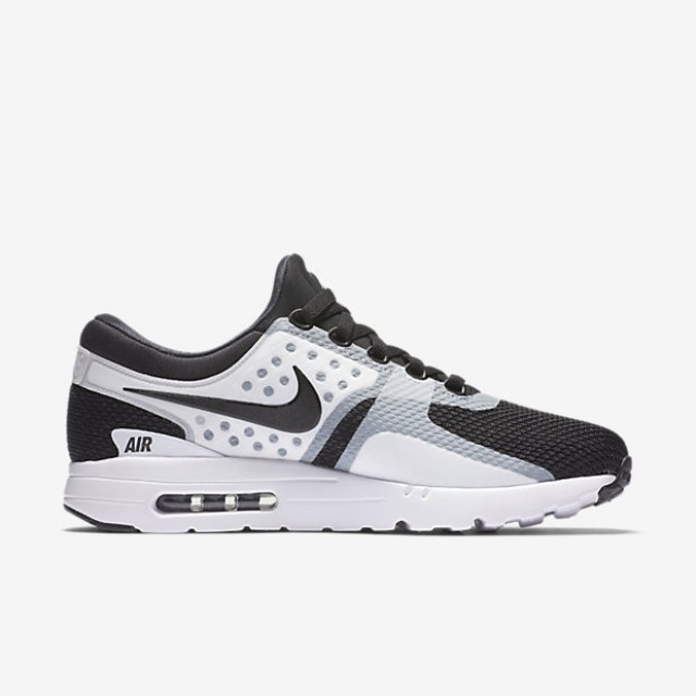 SEPATU SNEAKERS NIKE Air Max Zero Essential