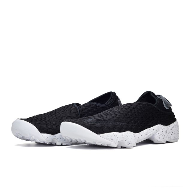 SEPATU LARI NIKE WMNS Rift Wrap SE