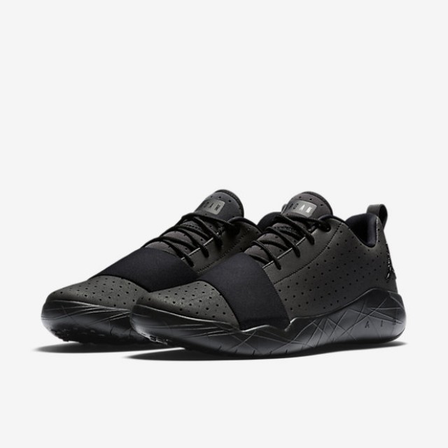 SEPATU BASKET AIR JORDAN 23 Breakout