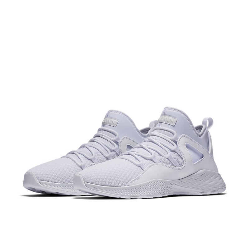 SEPATU BASKET AIR JORDAN Formula 23