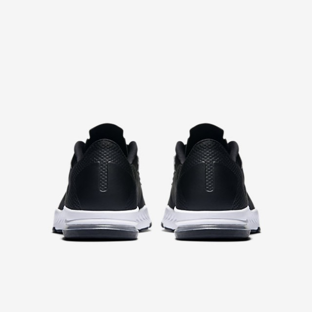 SEPATU TRAINING NIKE Zoom Train Complete