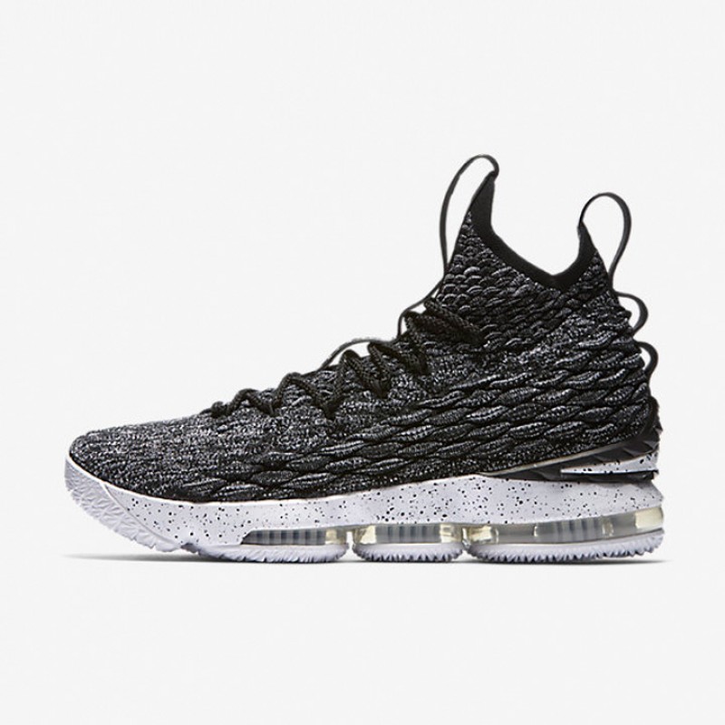 Harga shops lebron 15