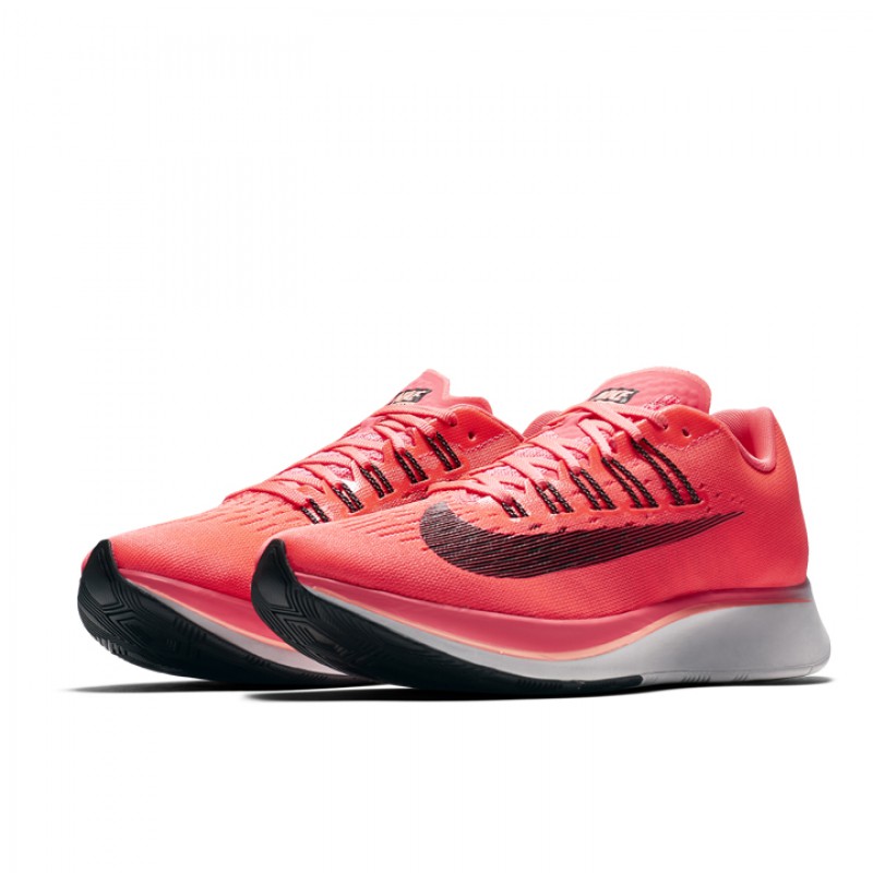 SEPATU LARI NIKE Wmns Zoom Fly