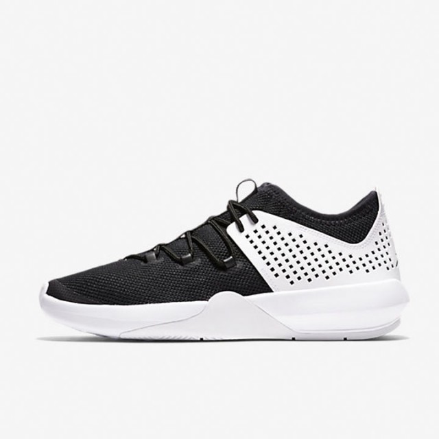 SEPATU SNEAKERS AIR JORDAN Express
