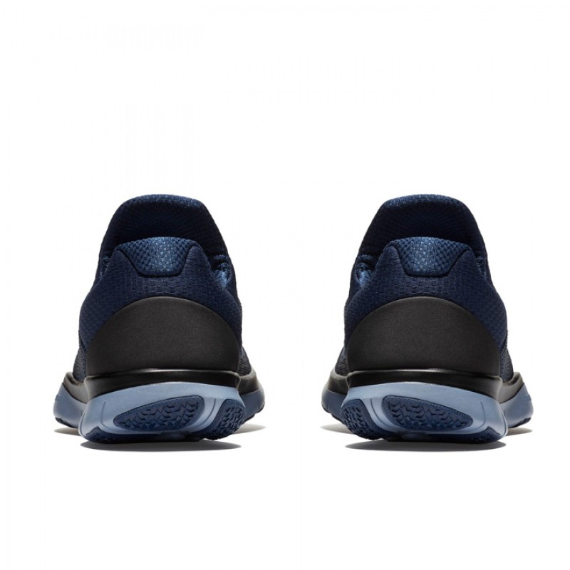 SEPATU LARI NIKE Free Trainer V7