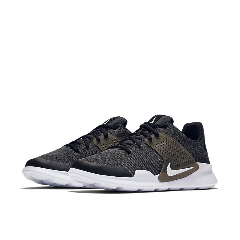 SEPATU SNEAKERS NIKE Arrowz