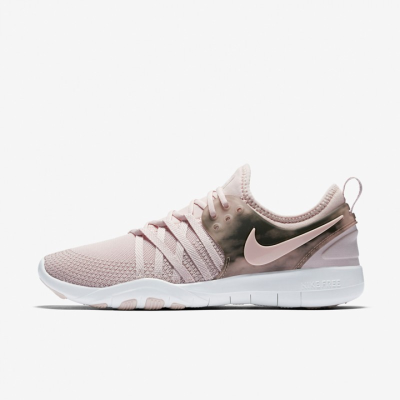 SEPATU LARI NIKE Wmns Free TR7 AMP