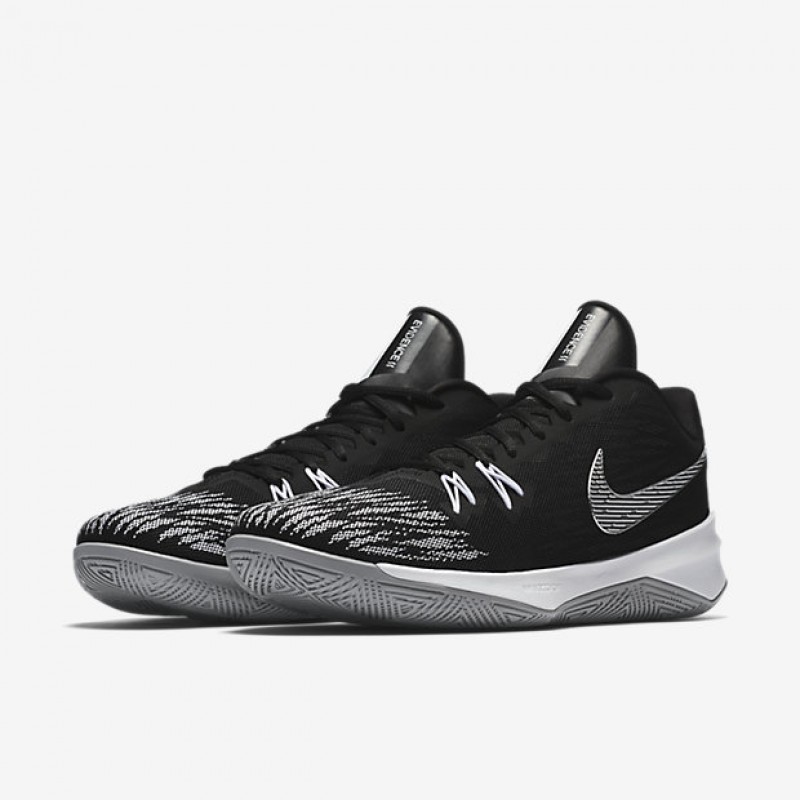SEPATU BASKET NIKE Zoom Evidence 2