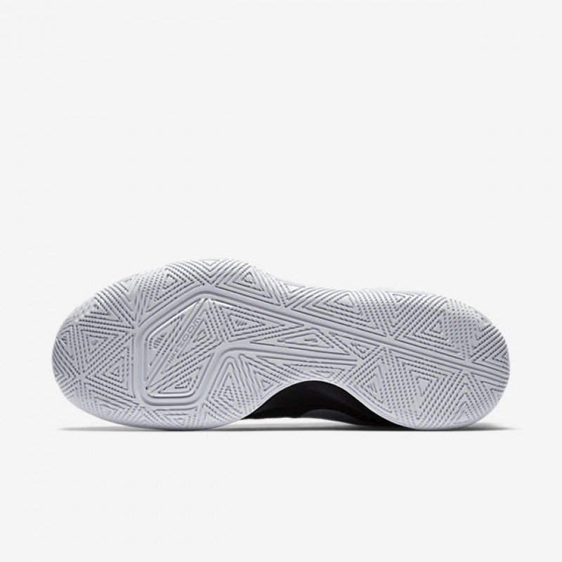 SEPATU BASKET NIKE Zoom Evidence 2
