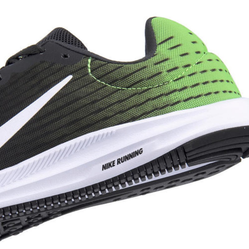 SEPATU LARI NIKE Downshifter 8