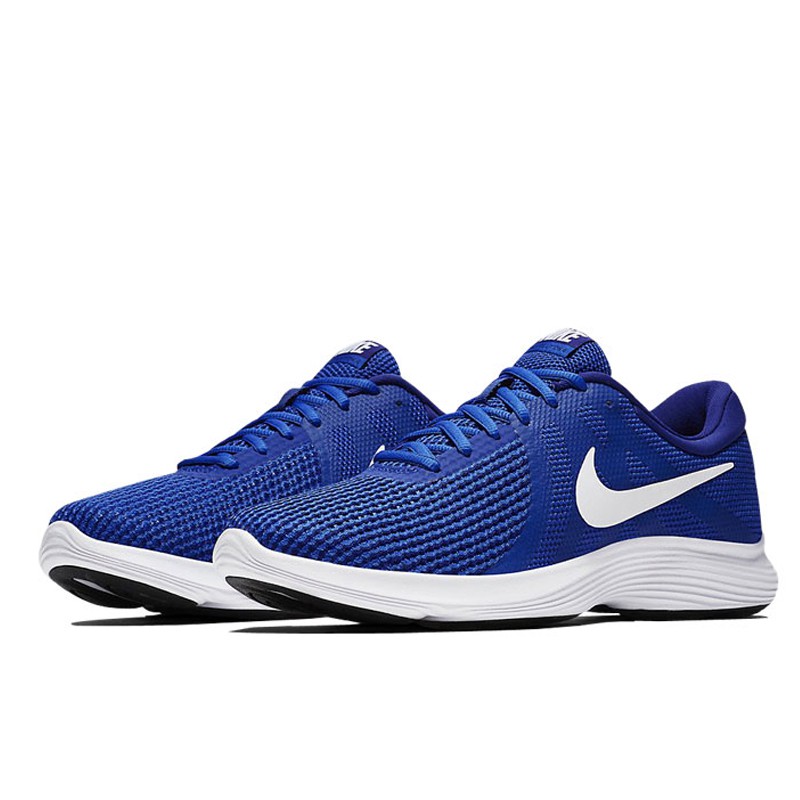SEPATU LARI NIKE Revolution 4