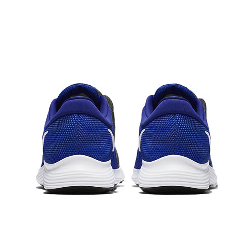 SEPATU LARI NIKE Revolution 4