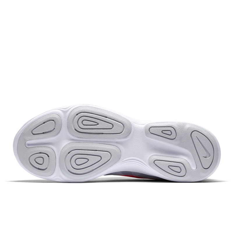 SEPATU LARI NIKE Wmns Revolution 4