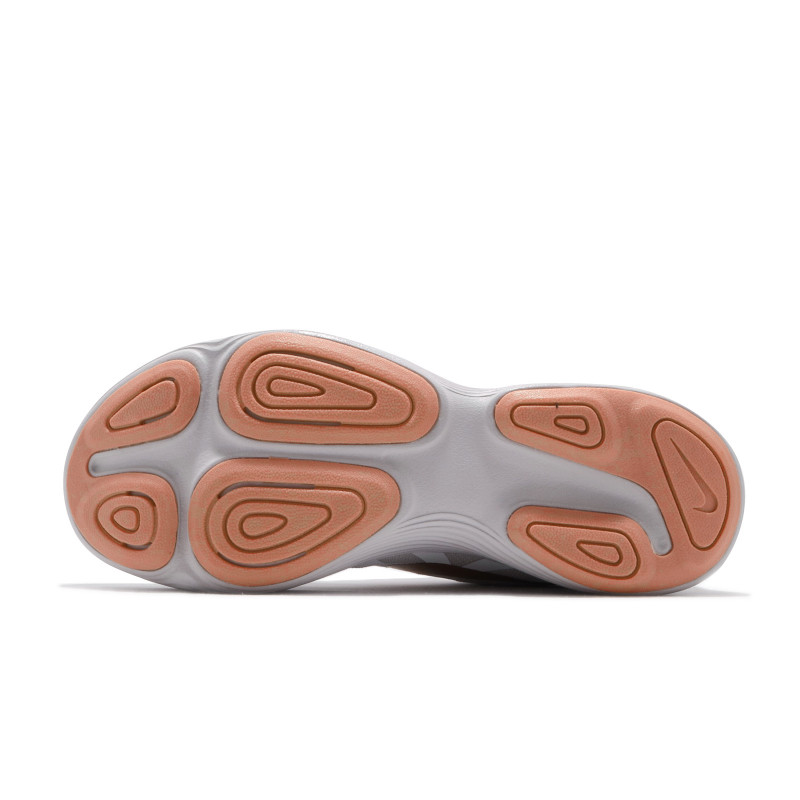 SEPATU LARI NIKE Wmns Revolution 4