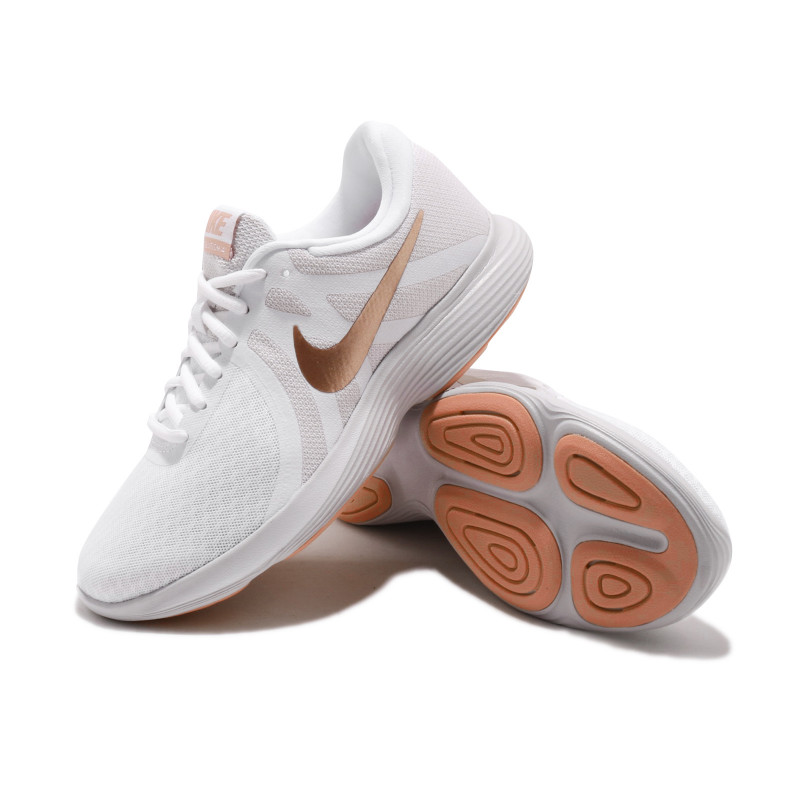 SEPATU LARI NIKE Wmns Revolution 4