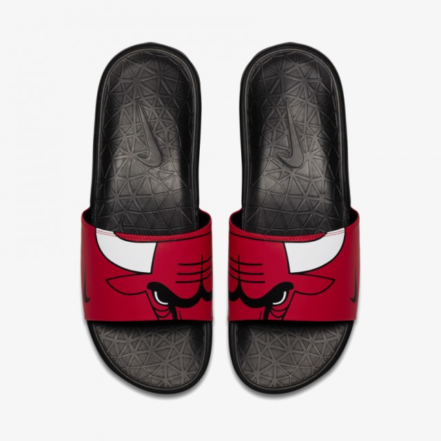 SANDAL BASKET NIKE Benassi NBA Chicago Bulls