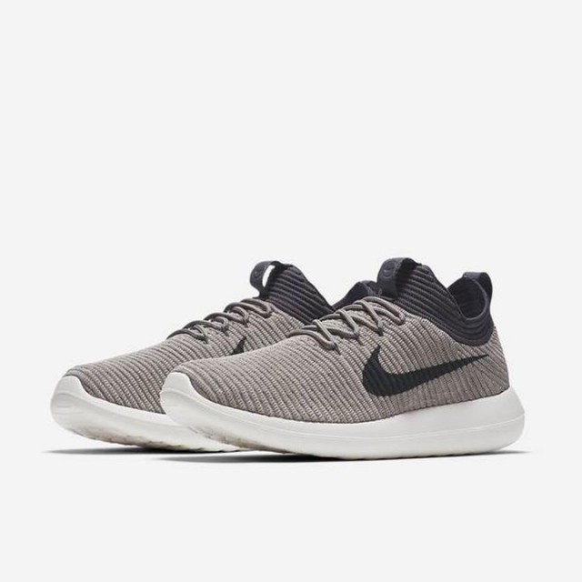 W ROSHE TWO FLYKNIT V2  foto 2