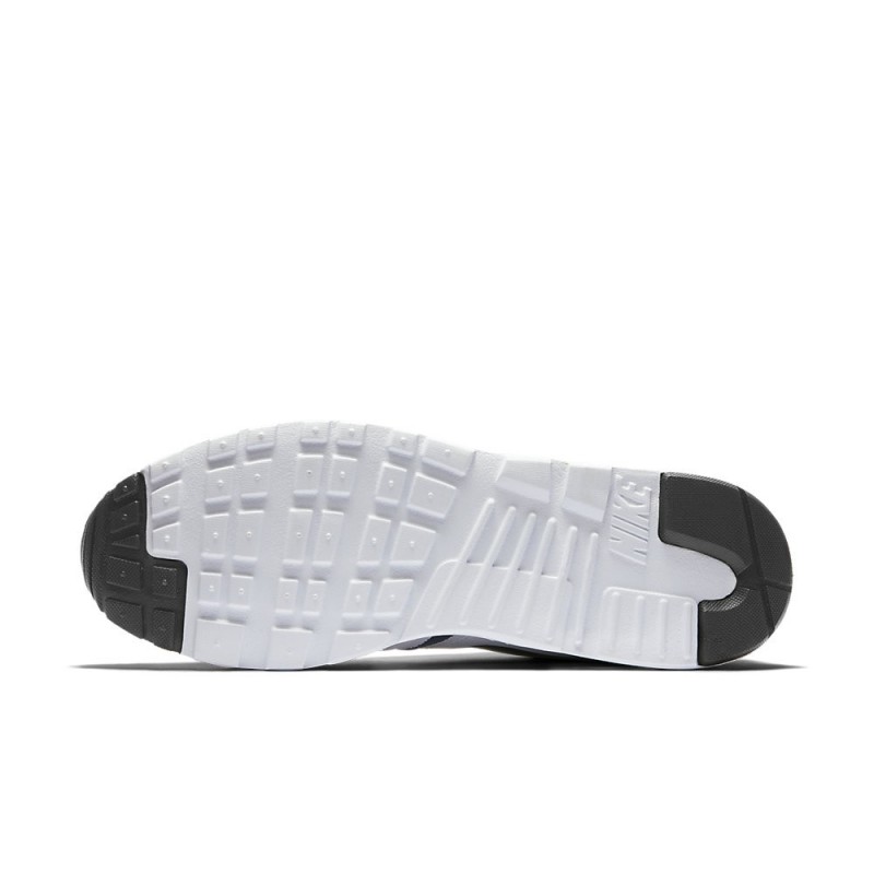 SEPATU SNEAKERS NIKE Air Max Vision