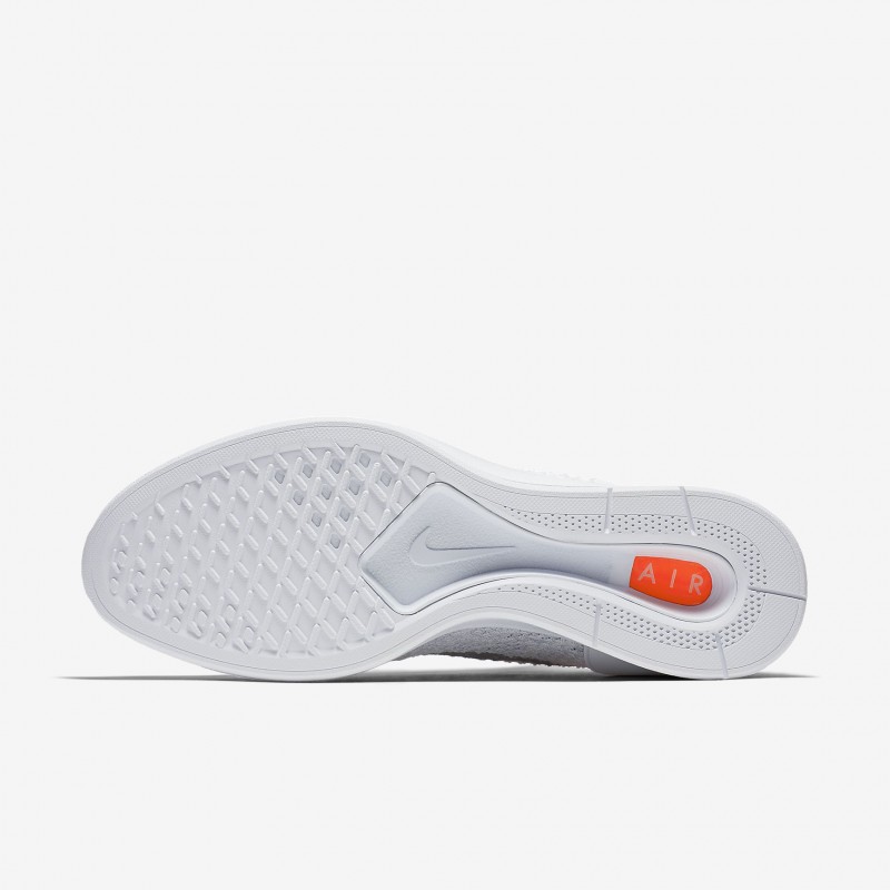 SEPATU SNEAKERS NIKE Air Zoom Mariah Flyknit Racer