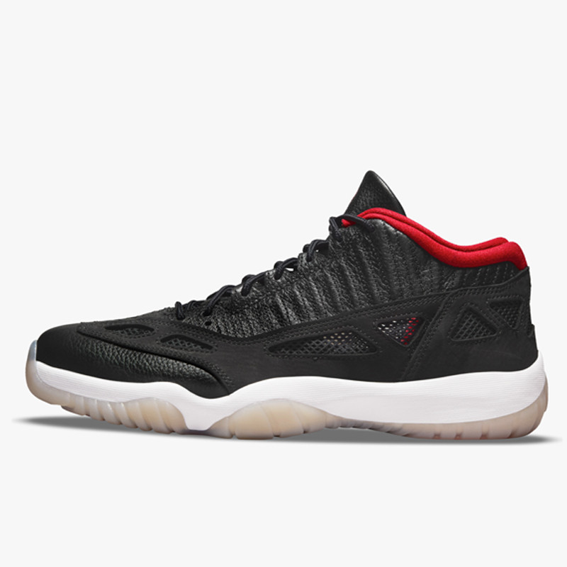 SEPATU SNEAKERS AIR JORDAN Aj 11 Low IE