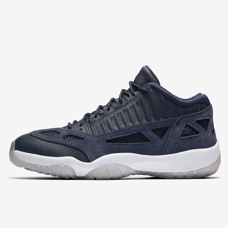 SEPATU BASKET AIR JORDAN AJ 11 Retro Low I.E.