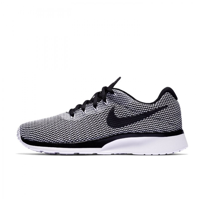 SEPATU SNEAKERS NIKE Wmns Tanjun Racer