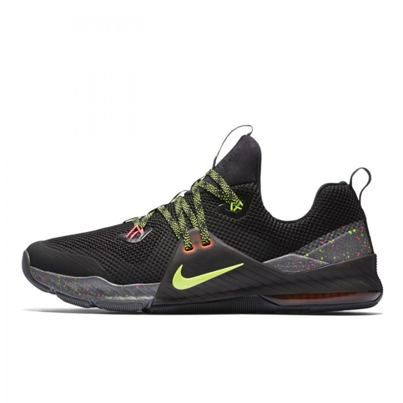 SEPATU TRAINING NIKE Zoom Train Command