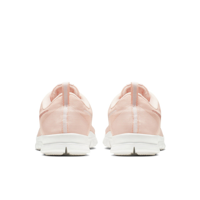 SEPATU TRAINING NIKE Wmns Flex Essential